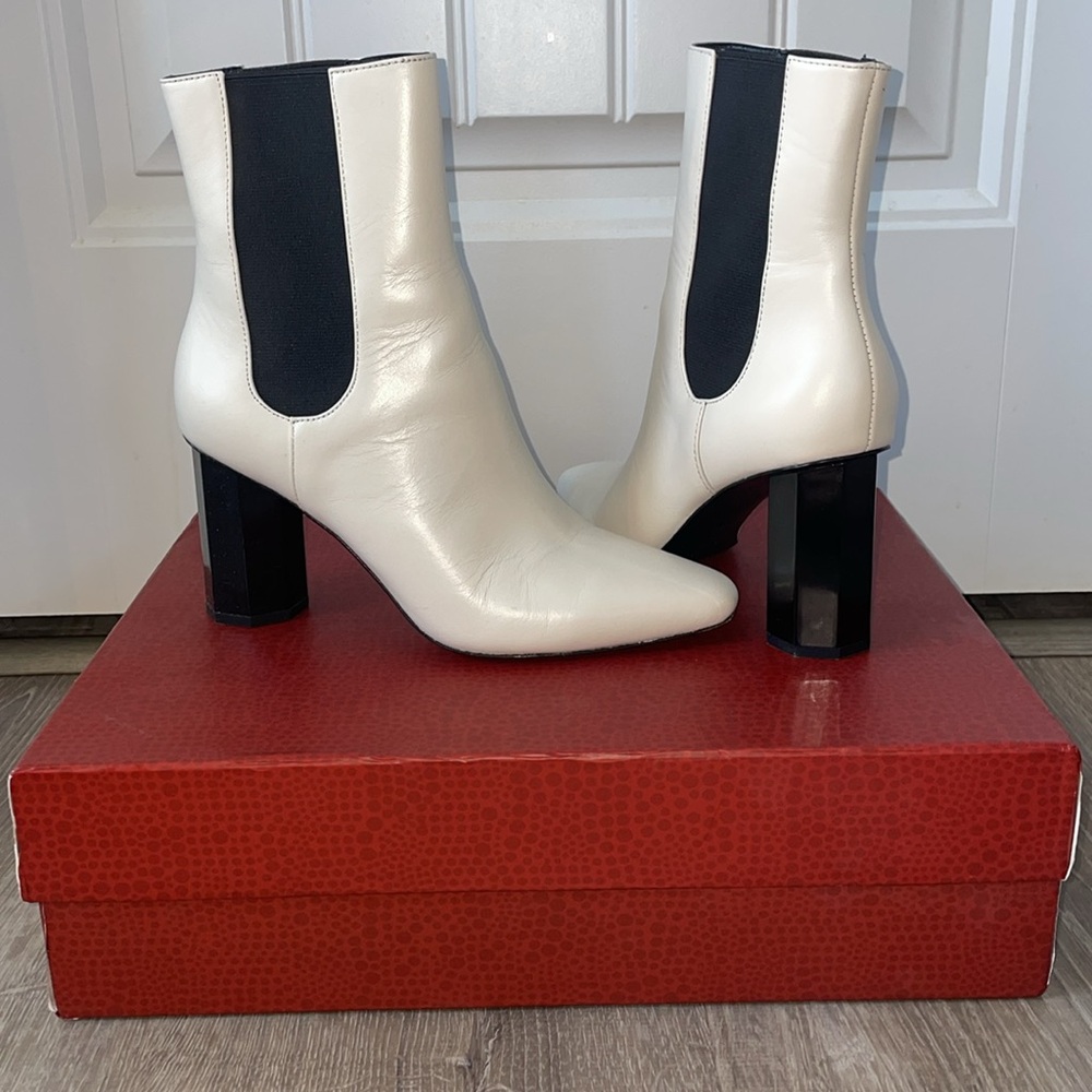 Donald Pliner white & black block heel calf boots (size 6)